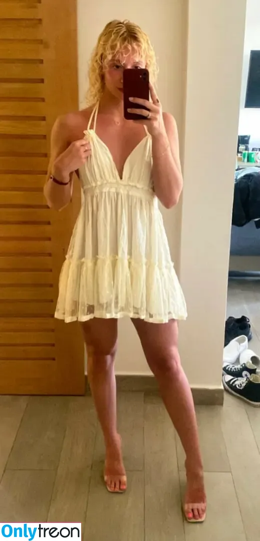 taylor.ferigo nude photo #0064 (taylor.ferigo)