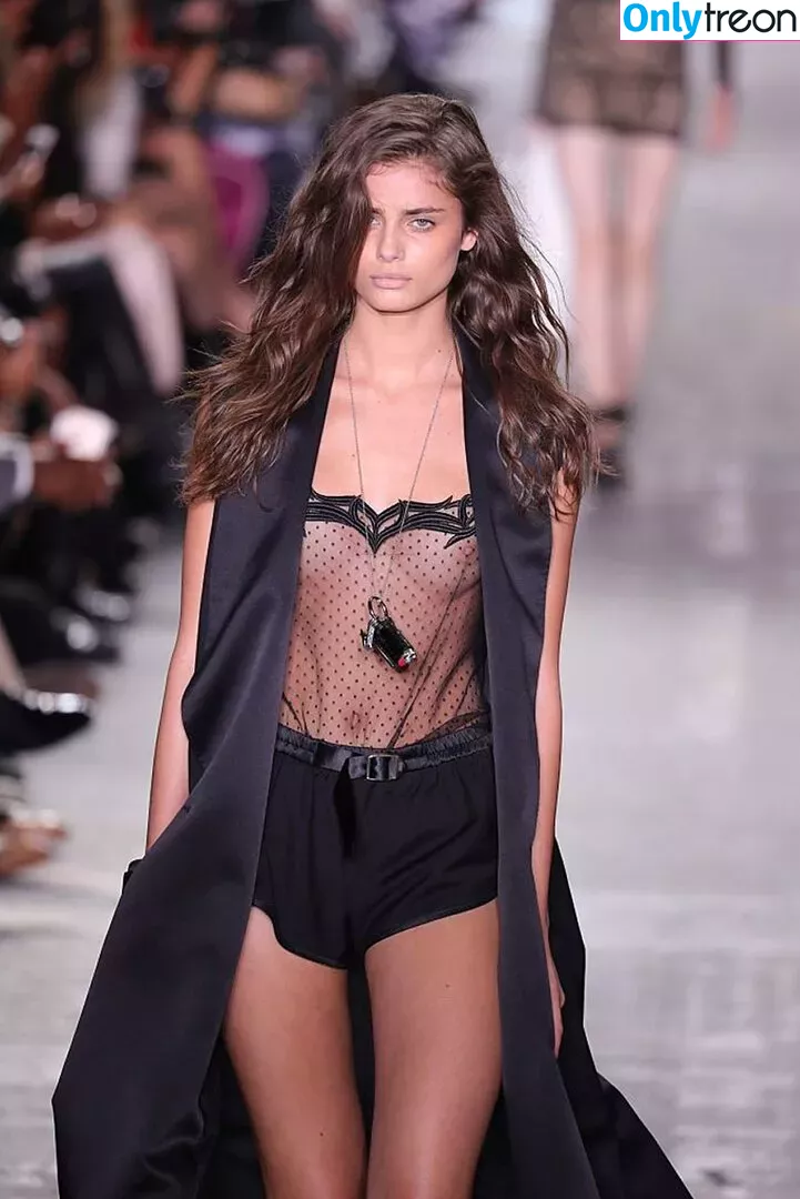 Taylor Marie Hill nude photo #0040 (taylerhillss / taylor_hill)