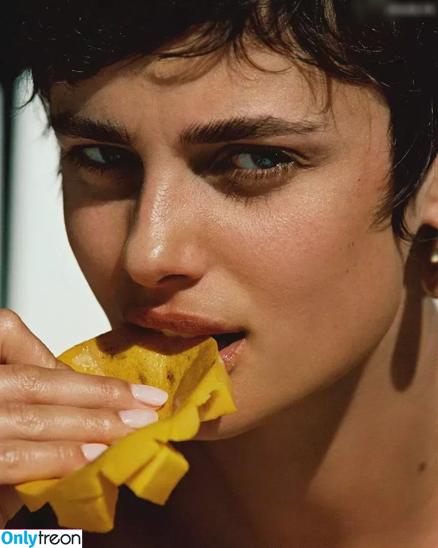 Taylor Marie Hill nude photo #0050 (taylerhillss / taylor_hill)