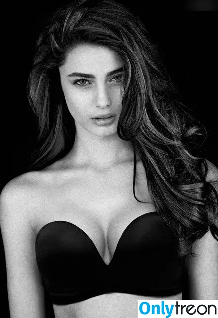 Taylor Marie Hill nude photo #0086 (taylerhillss / taylor_hill)
