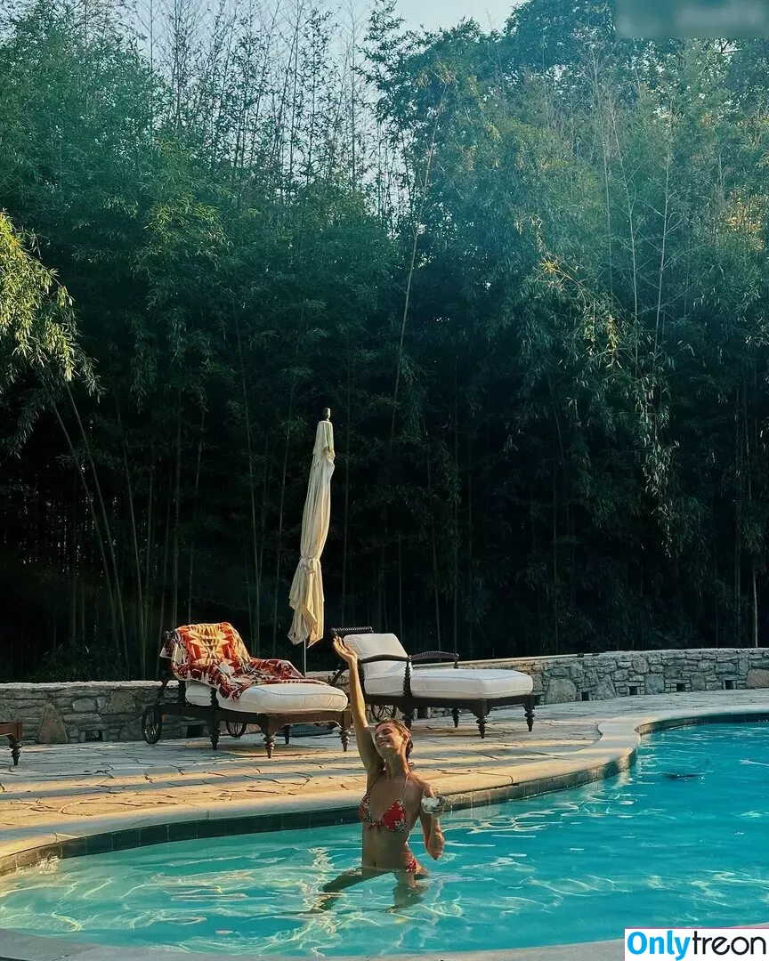 Taylor Marie Hill nude photo #0210 (taylerhillss / taylor_hill)