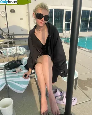 Taylor Momsen / aryelsoul / taylormomsen nude photo #0069