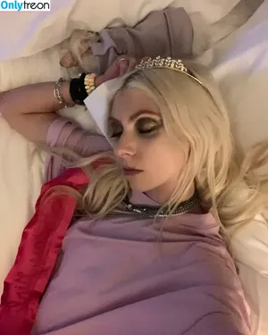 Taylor Momsen / aryelsoul / taylormomsen nude photo #0106