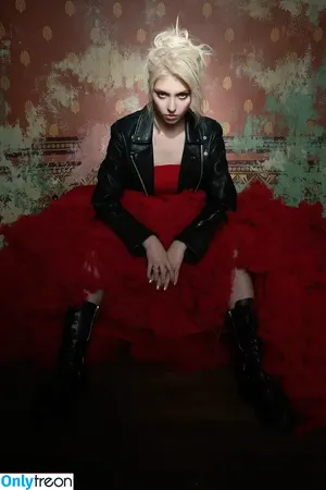 Taylor Momsen / aryelsoul / taylormomsen nude photo #0232