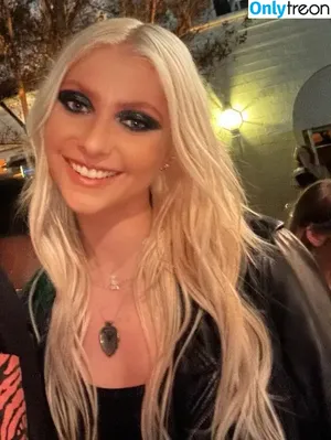 Taylor Momsen / aryelsoul / taylormomsen nude photo #0251
