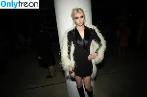 Taylor Momsen / aryelsoul / taylormomsen nude photo #0301