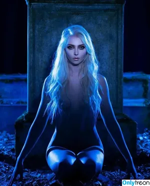Taylor Momsen / aryelsoul / taylormomsen nude photo #0343