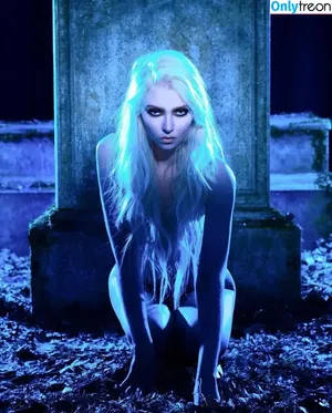 Taylor Momsen / aryelsoul / taylormomsen nude photo #0345