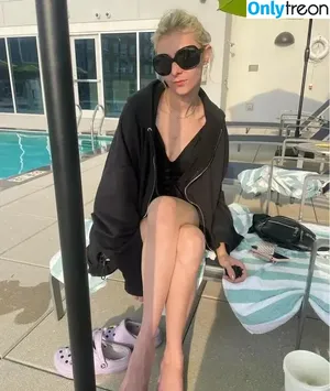 Taylor Momsen / aryelsoul / taylormomsen nude photo #0403