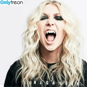 Taylor Momsen / aryelsoul / taylormomsen nude photo #0421