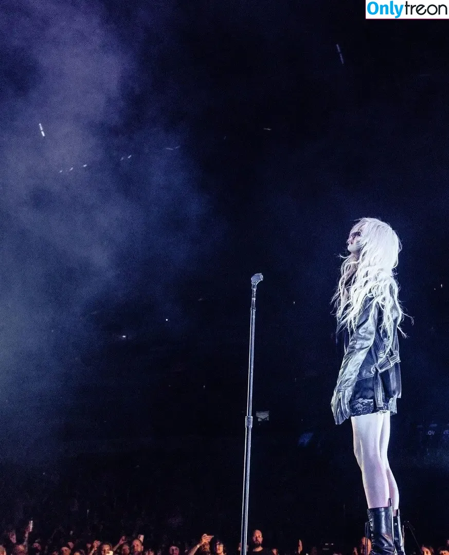 Taylor Momsen nude photo #0044 (aryelsoul / taylormomsen)
