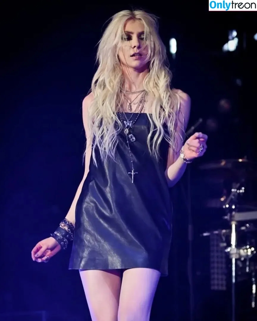 Taylor Momsen nude photo #0047 (aryelsoul / taylormomsen)