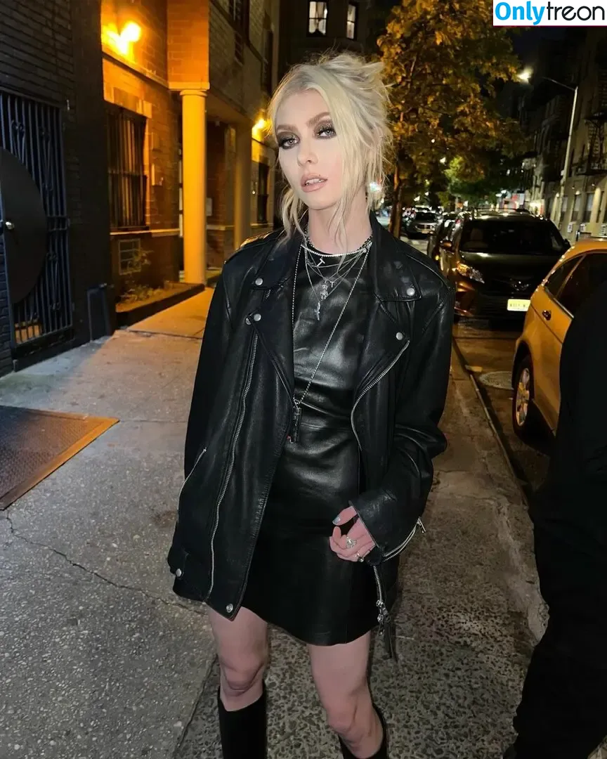 Taylor Momsen nude photo #0154 (aryelsoul / taylormomsen)