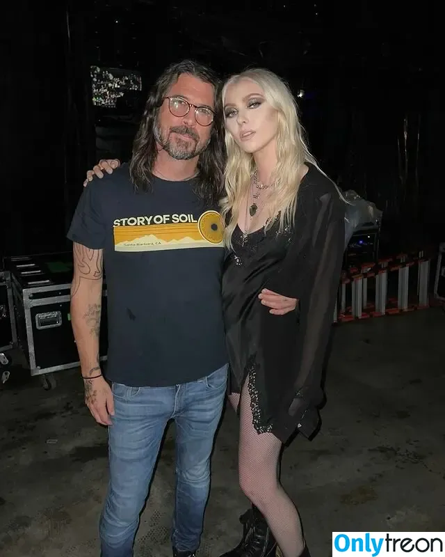 Taylor Momsen nude photo #0428 (aryelsoul / taylormomsen)