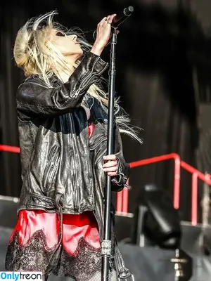 Taylor Momsen / aryelsoul / taylormomsen nude photo #1080