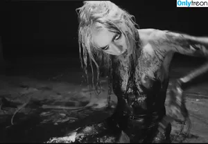 Taylor Momsen / aryelsoul / taylormomsen nude photo #1100