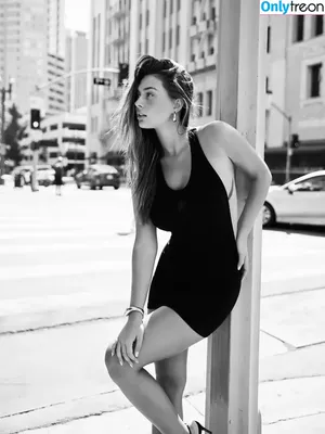 Taylor Morland / daiseybarnes / taylor.morland nude photo #0104