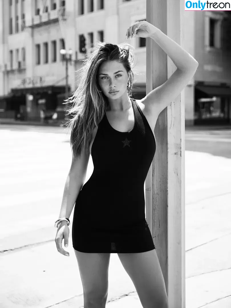 Taylor Morland nude photo #0102 (daiseybarnes / taylor.morland)