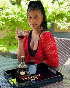 Taylor Rooks / taylorrooks nude photo #0023