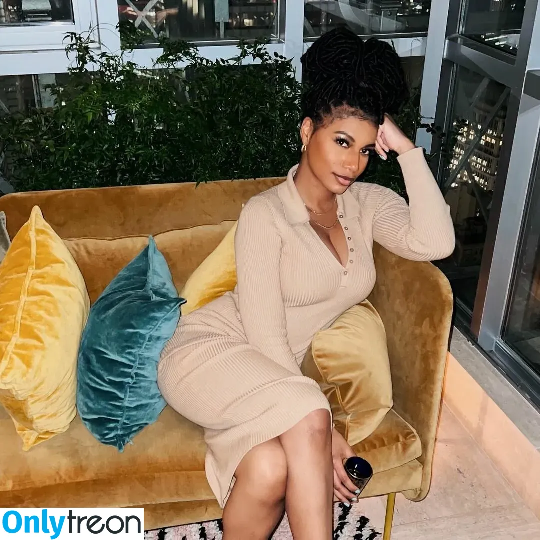 Taylor Rooks nude photo #0012 (taylorrooks)