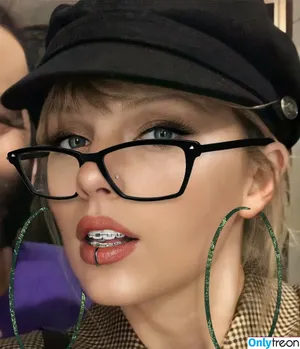 Taylor Swift / shawtiee / taylorswift / taylorswift13 nude photo #9626