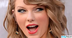Taylor Swift / shawtiee / taylorswift / taylorswift13 nude photo #9642