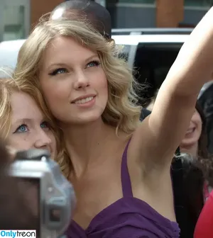 Taylor Swift / shawtiee / taylorswift / taylorswift13 nude photo #9652