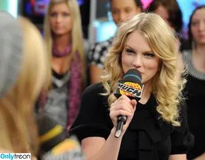 Taylor Swift / shawtiee / taylorswift / taylorswift13 nude photo #9654