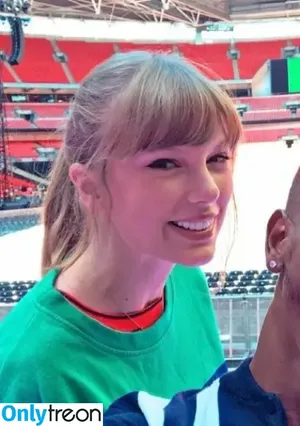 Taylor Swift / shawtiee / taylorswift / taylorswift13 nude photo #9665