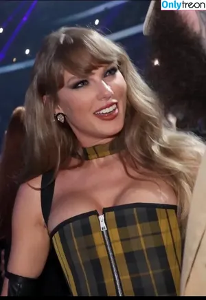 Taylor Swift / shawtiee / taylorswift / taylorswift13 nude photo #9827