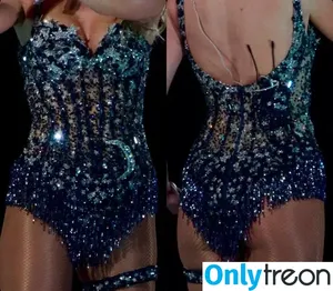 Taylor Swift / shawtiee / taylorswift / taylorswift13 nude photo #9891