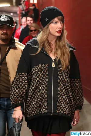 Taylor Swift / shawtiee / taylorswift / taylorswift13 nude photo #9986