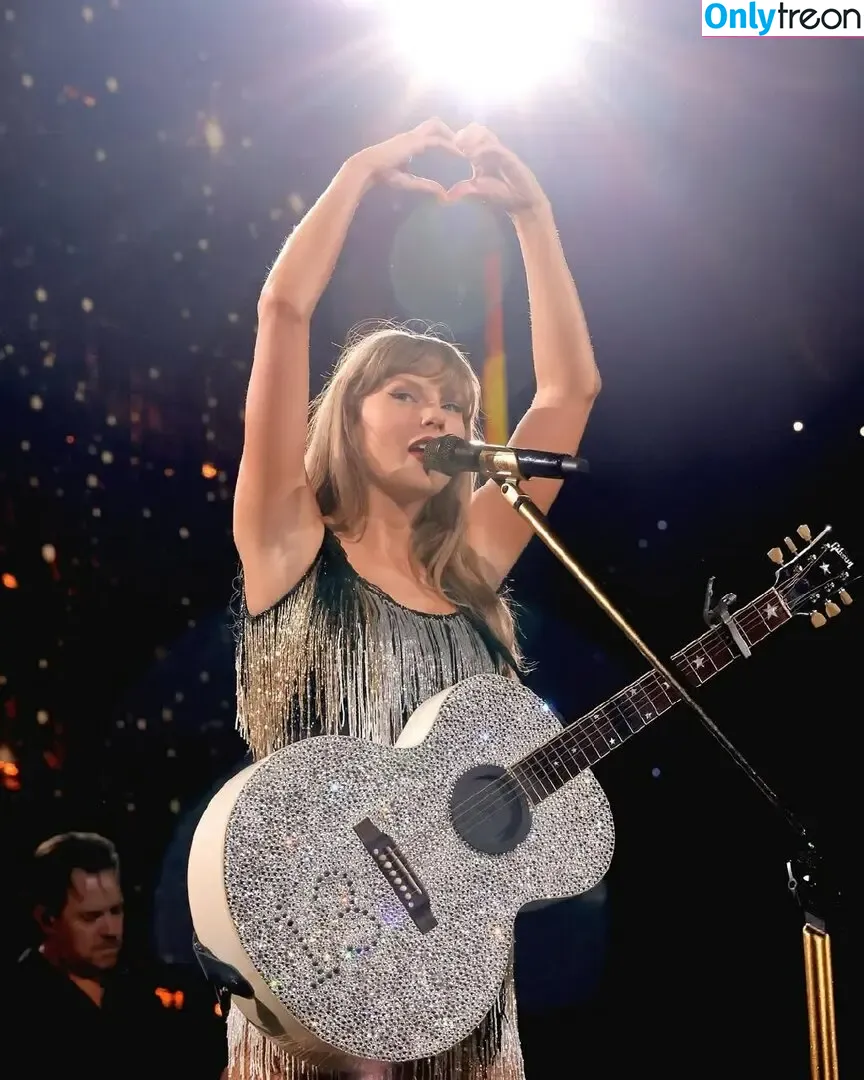 Taylor Swift nude photo #9675 (shawtiee / taylorswift / taylorswift13)