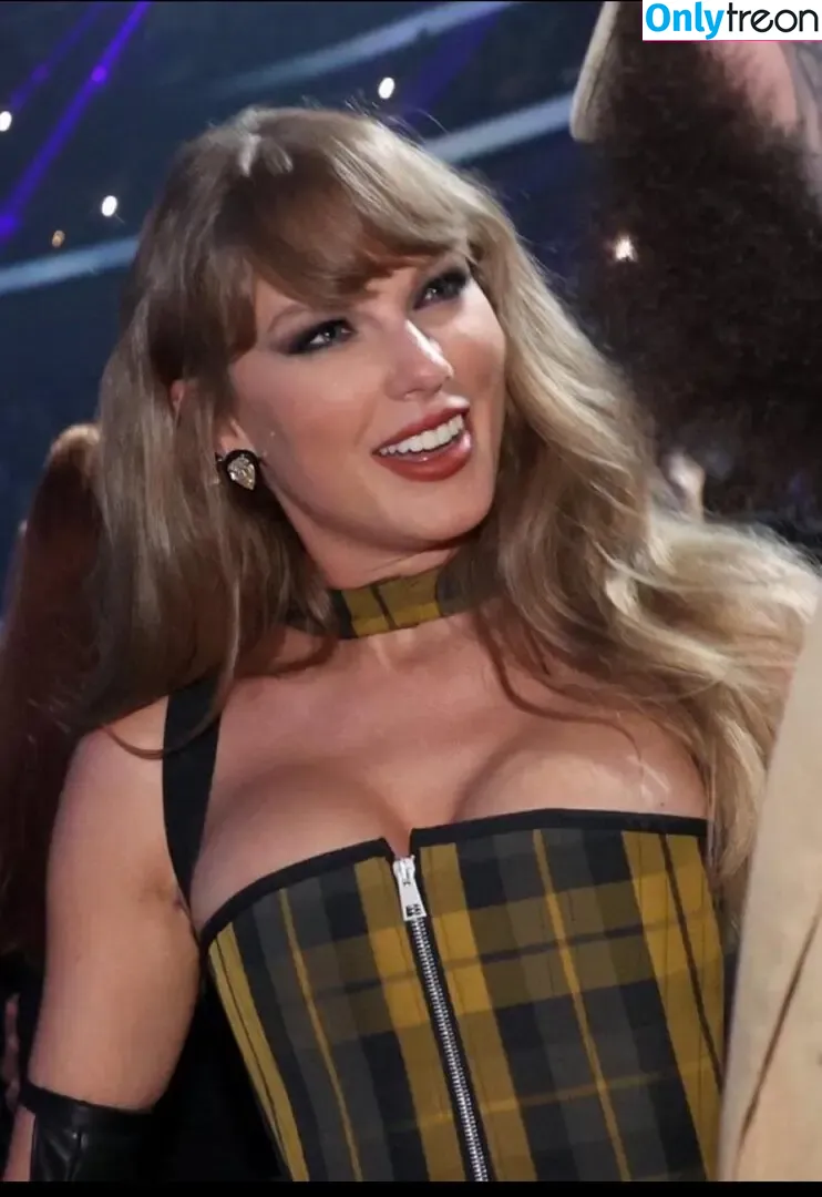 Taylor Swift nude photo #9827 (shawtiee / taylorswift / taylorswift13)