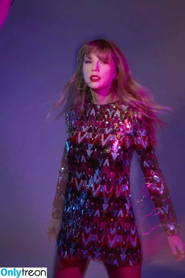 Taylor Swift nude photo #9859 (shawtiee / taylorswift / taylorswift13)