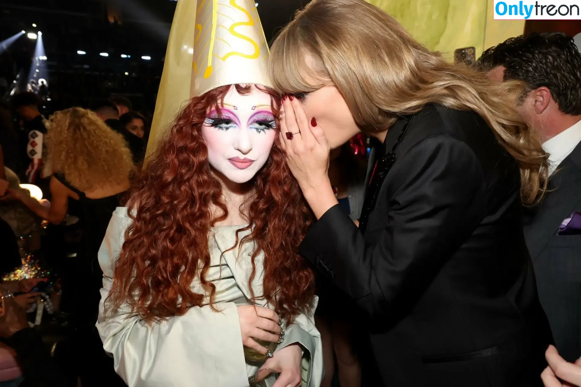 Taylor Swift nude photo #10048 (shawtiee / taylorswift / taylorswift13)