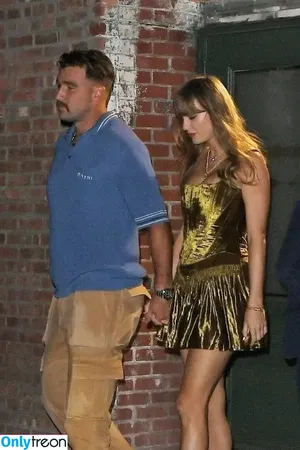 Taylor Swift / shawtiee / taylorswift / taylorswift13 nude photo #7905