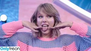 Taylor Swift / shawtiee / taylorswift / taylorswift13 nude photo #8090