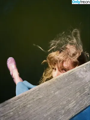 Taylor Swift / shawtiee / taylorswift / taylorswift13 nude photo #8111