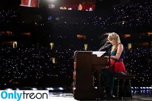 Taylor Swift / shawtiee / taylorswift / taylorswift13 nude photo #8433