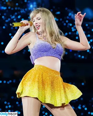 Taylor Swift / shawtiee / taylorswift / taylorswift13 nude photo #8699