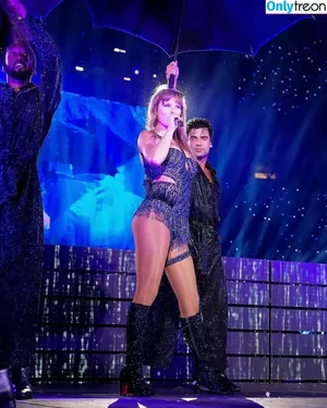 Taylor Swift / shawtiee / taylorswift / taylorswift13 nude photo #8702