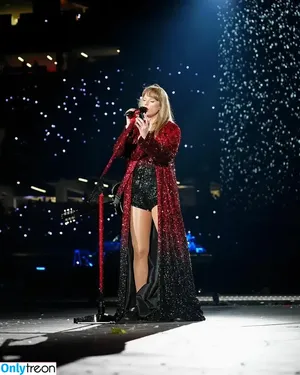Taylor Swift / shawtiee / taylorswift / taylorswift13 nude photo #8703