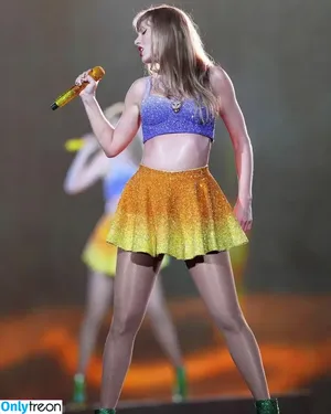 Taylor Swift / shawtiee / taylorswift / taylorswift13 nude photo #8711