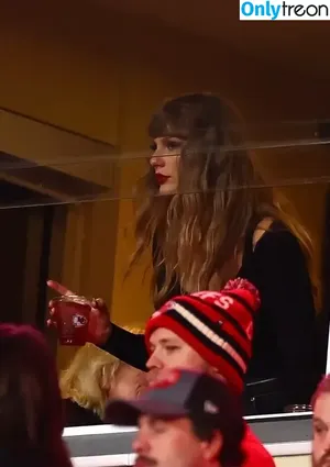 Taylor Swift / shawtiee / taylorswift / taylorswift13 nude photo #8960