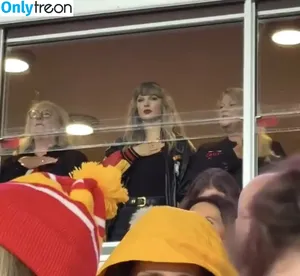 Taylor Swift / shawtiee / taylorswift / taylorswift13 nude photo #8966