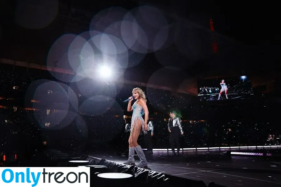 Taylor Swift nude photo #8428 (shawtiee / taylorswift / taylorswift13)