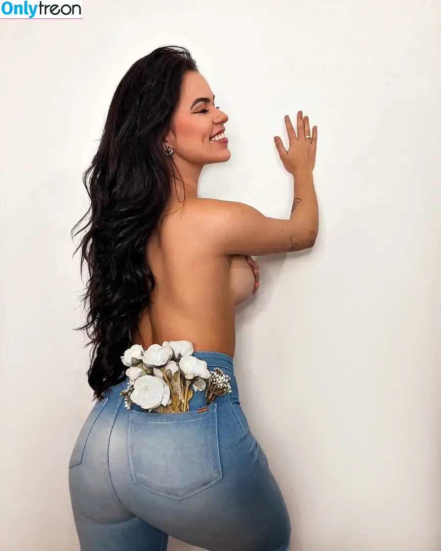 Taynah Smith nude photo #0017 (taysmithf)