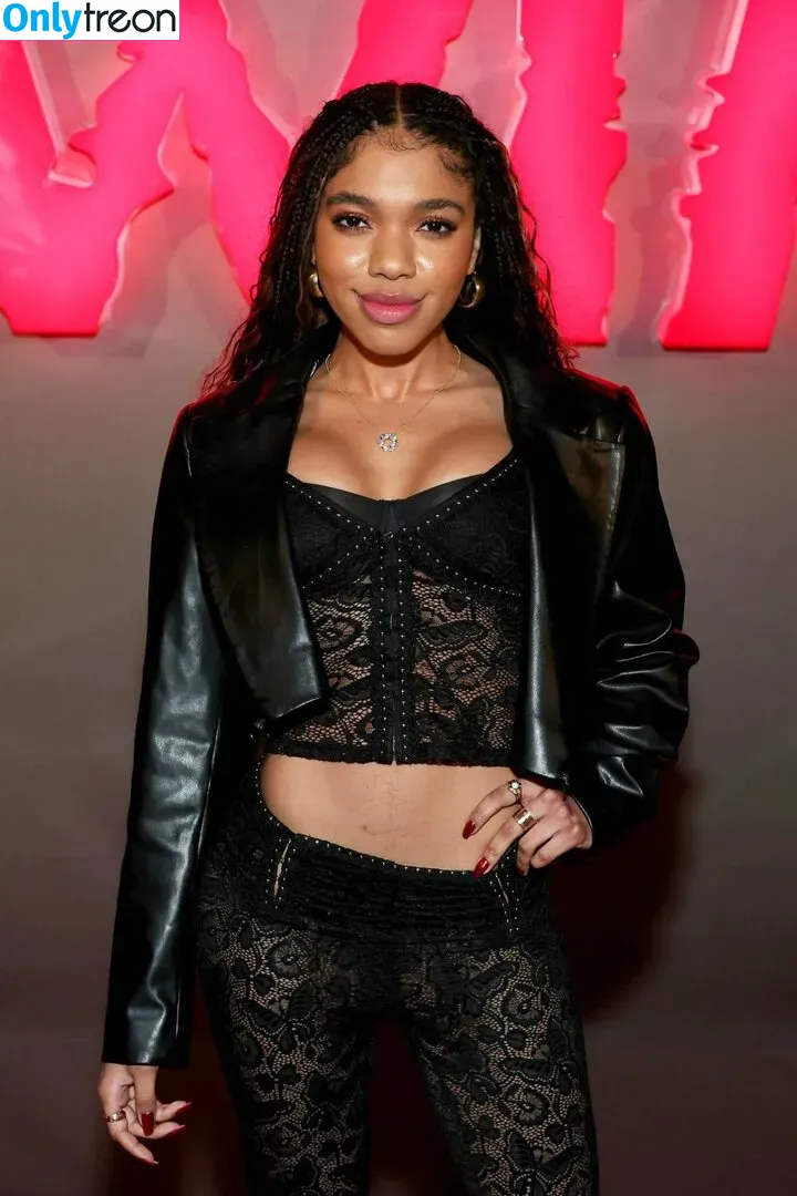 Teala Dunn nude photo #0106 (tlyteala / ttlyteala)