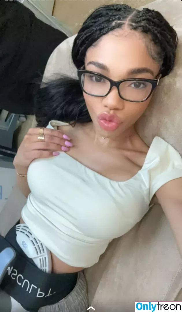 Teala Dunn nude photo #0117 (tlyteala / ttlyteala)